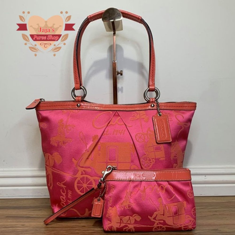 🧡Coach Fabric Tote & Matching Wristlet🧡 - Picture 1 of 8